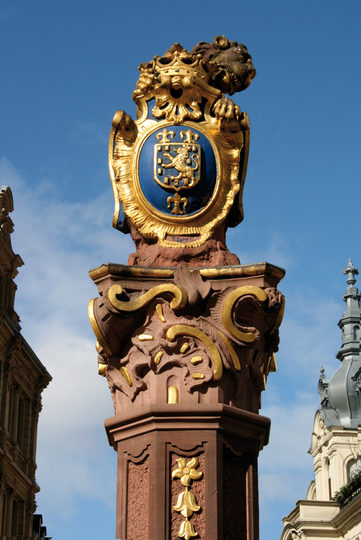 Marktbrunnen-Löwe vor dem Alten Rathaus.