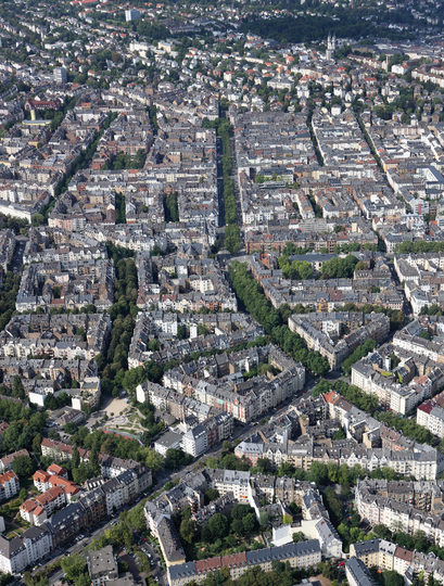 Luftbild der Stadt Wiesbaden.
