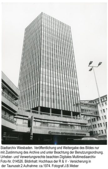 R+V Versicherung an der Taunusstraße 2, ca. 1974