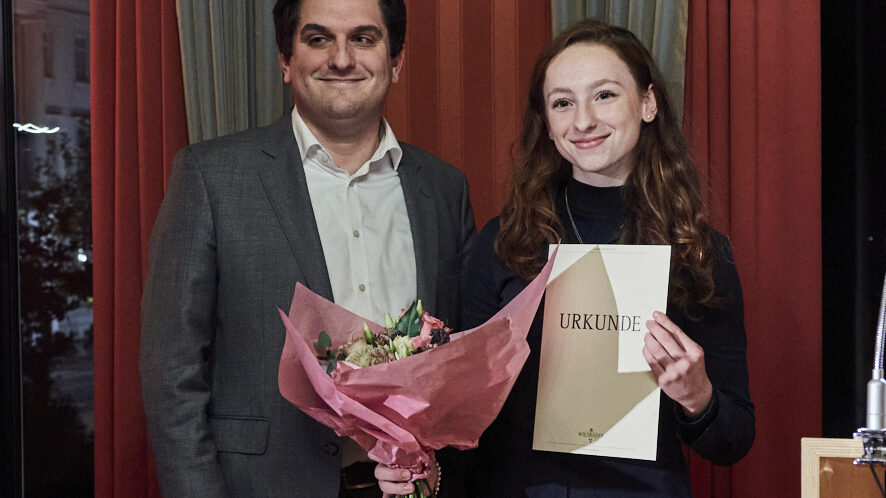 Zoe Lara Löhmann erhält den George-Konell-Förderpreis 2023 für "Hätte"