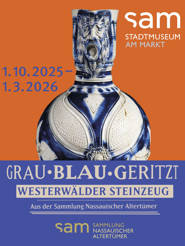 Bauchige Kanne mit Gesicht im Hals