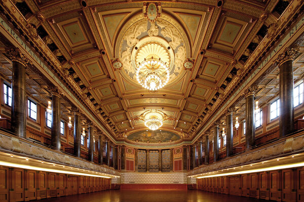 Blick in den Saal