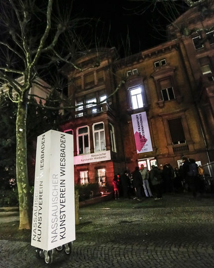Das Nassauische Kunstverein auf der Wilhelmstraße.