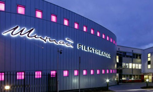 Friedrich-Wilhelm-Murnau-Stiftung ist im Murnau-Filmtheater zu Hause
