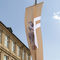 Fahne mit Flötenwettbewerb vor dem Museum Wiesbaden
