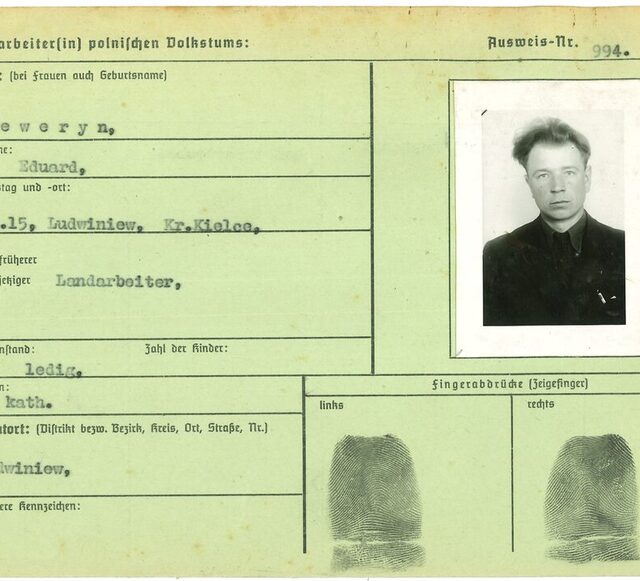 Fronte della scheda di registrazione di Edward Seweryn presso la sede della polizia di Wiesbaden