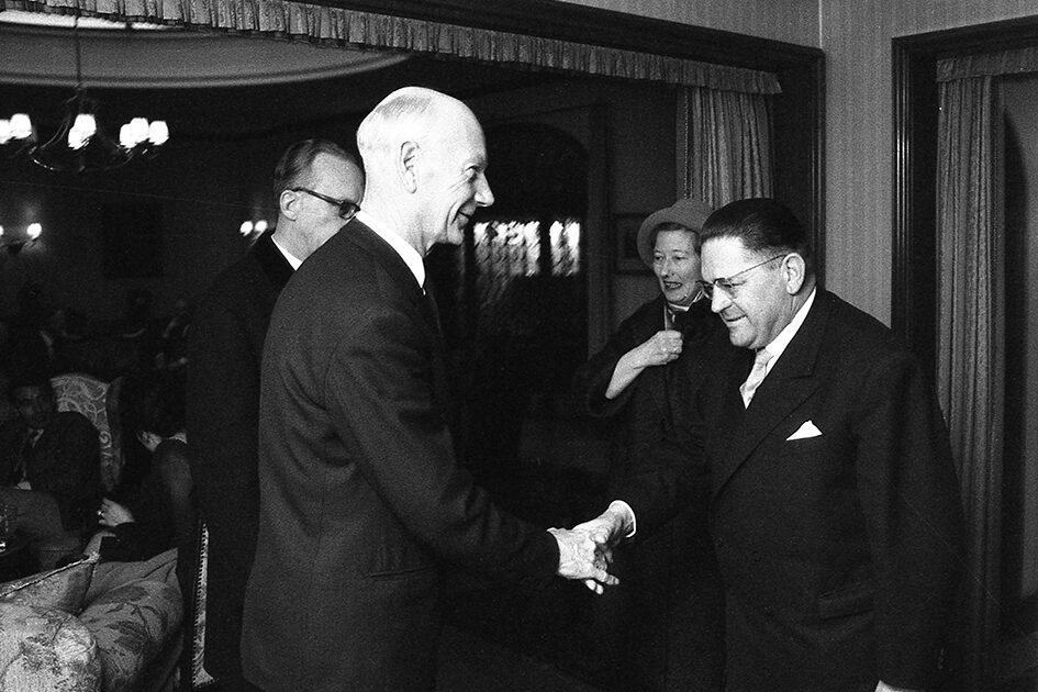 Norway's head of government Einar Gerhardsen shakes hands with Lord Mayor Georg Buch