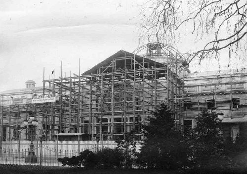 Die Errichtung des Kurhauses im Jahr 1906