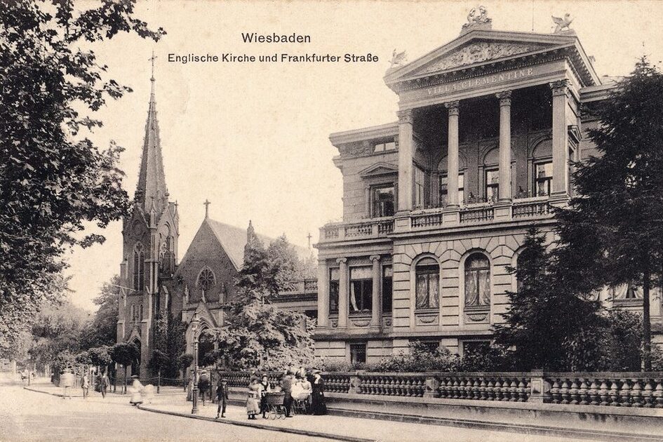 Villa Clementine und Anglikanische Kirche