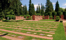 Rasengräber auf dem Südfriedhof.