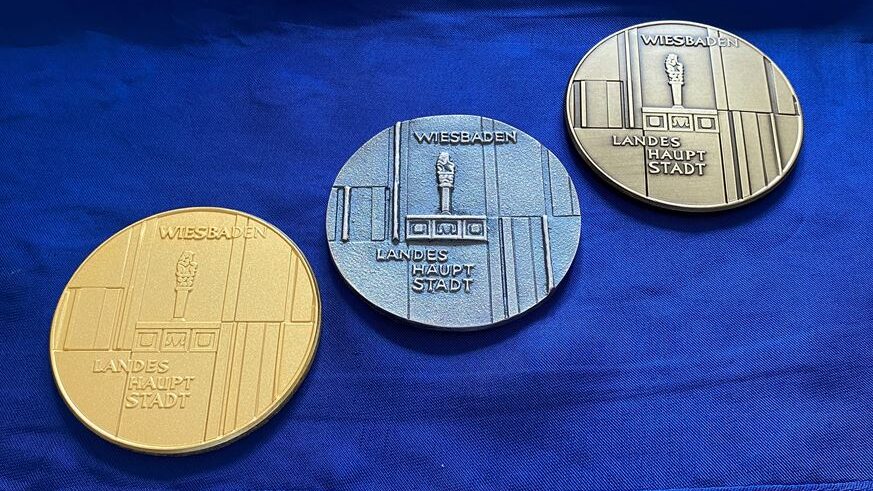 Medaglie civiche in oro, argento e bronzo