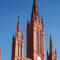 Religion: Ein Teil der Wiesbadener Marktkirche vor blauem Himmel