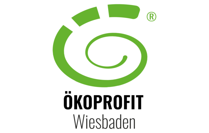 Grünes Logo auf weißem Hintergrund