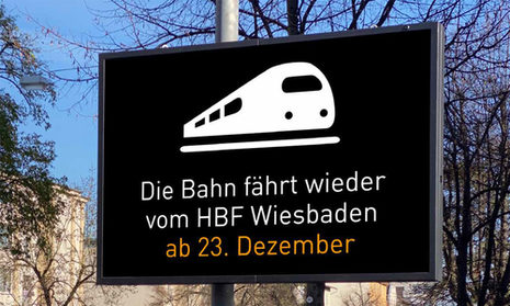 Dynamische Verkehrsschilder: Die Bahn fährt wieder vom HBF Wiesbaden ab de