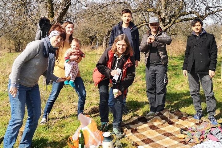 Gruppenfoto mit Picknick