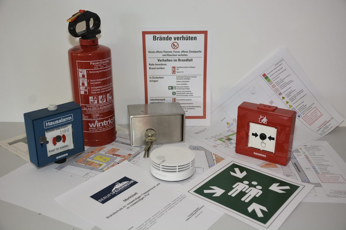 Utensilien des Vorbeugenden Brandschutzes