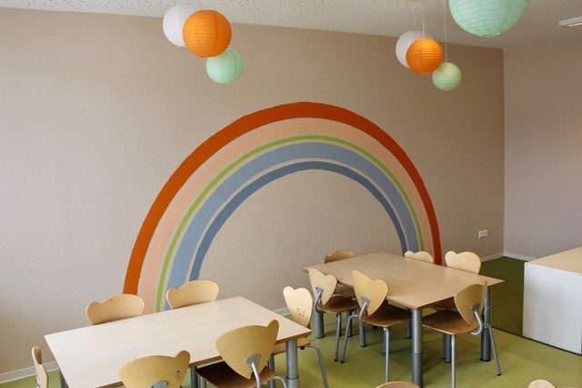 Blick in den Kindergarten - Stühle und Tische