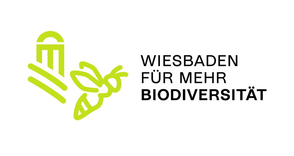 Лого с надпис "Wiesbaden for more biodiversity" (Висбаден за повече биоразнообразие), придружен от стилизирания храм Neroberg и пчела в зелено.
