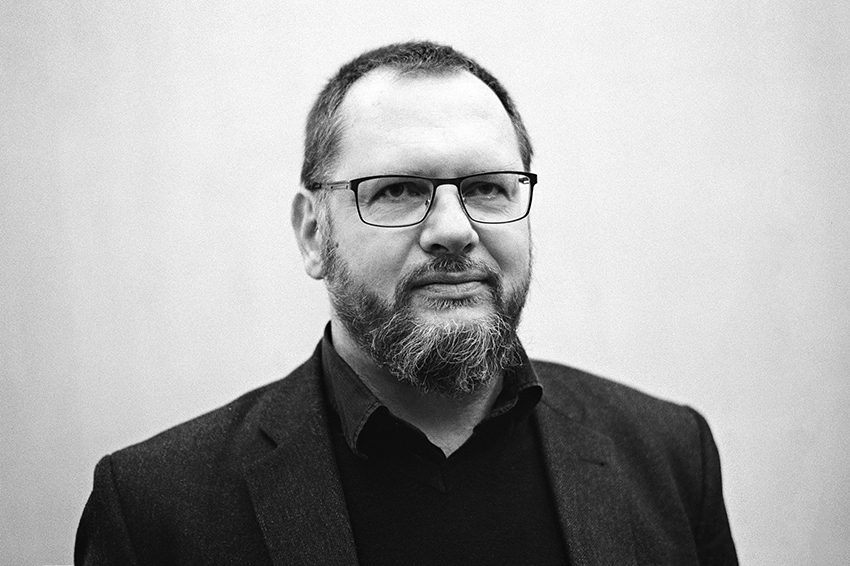 Портрет на Пиер Ибиш в черно и бяло.