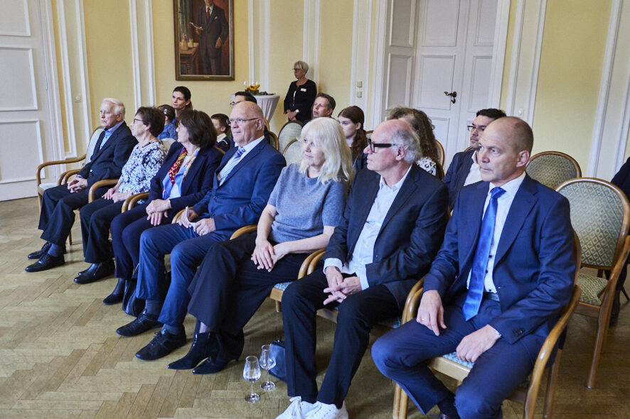 Die Geehrten bei der Verleihung der Wiesbadener Lilie 2024