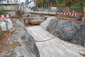 Hochwasserschutz Sonnenberg (Bauabschnitt 2, November 2014), Anfang November begannen die Arbeiten für die Offenlegung des Rambachs am Hofgartenplatz.