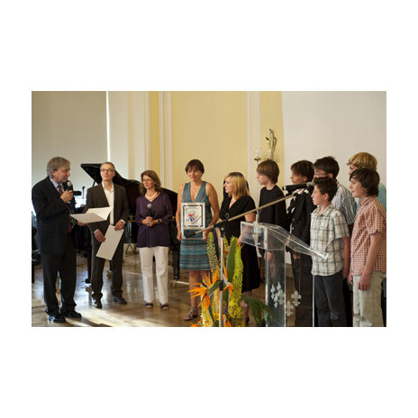 Verleihung des Wiesbadener Umweltpreises durch Oberbürgermeister Dr. Helmut Müller und Umweltdezernentin Rita Thies.