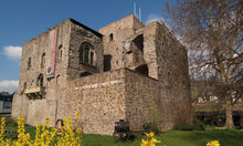 Крепость Брёмзербург - одна из старейших на Рейне