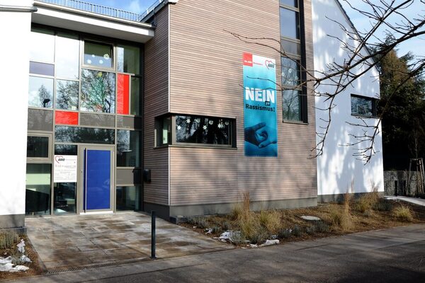 Das Haus mit dem Eingangsbereich der Kindertagesstätte