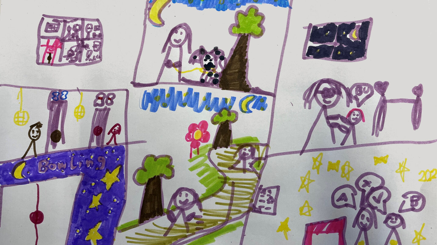 Gemaltes Bild mit vielen Kindern, die unterschiedlichen Aktivitäten nachgehen, Bowling spielen, spazieren gehen, Theater schauen.