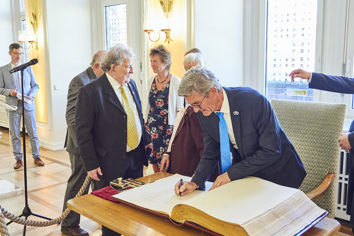 50 yıllık kardeş şehir Wiesbaden-Fondettes