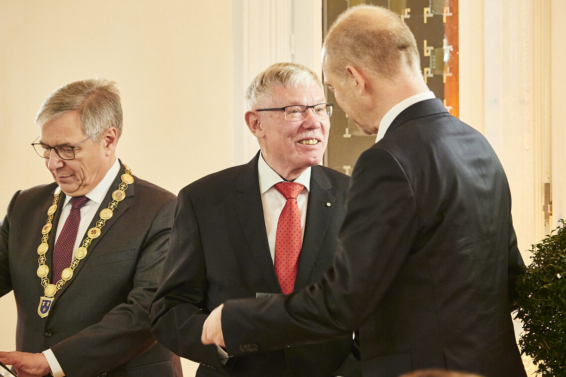 Fiesta cívica/concesión de medallas cívicas