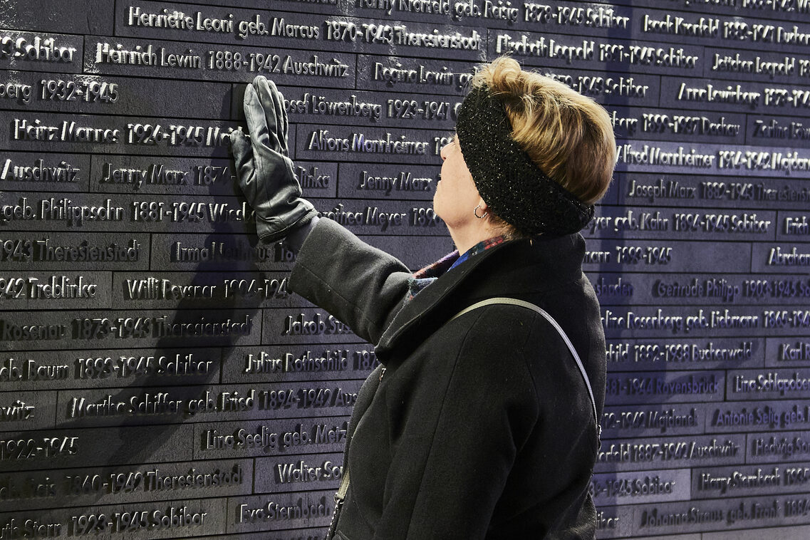 Conmemoración de los pogromos de noviembre de 1938