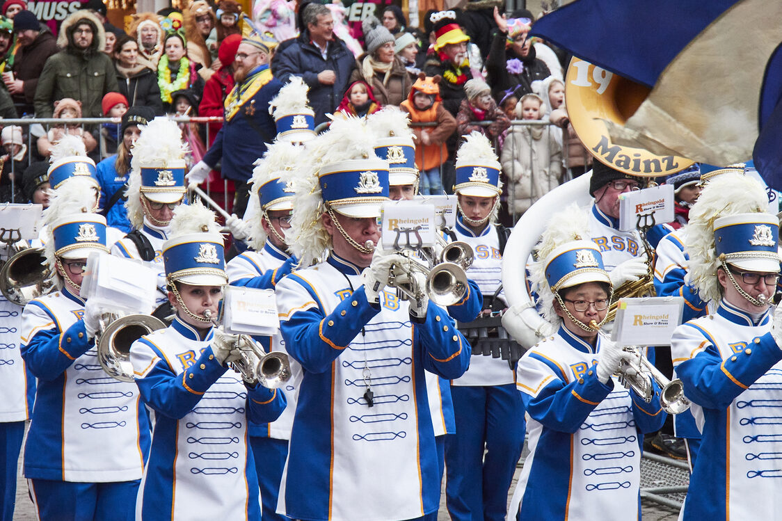 Kinderumzug und Sturm aufs Rathaus