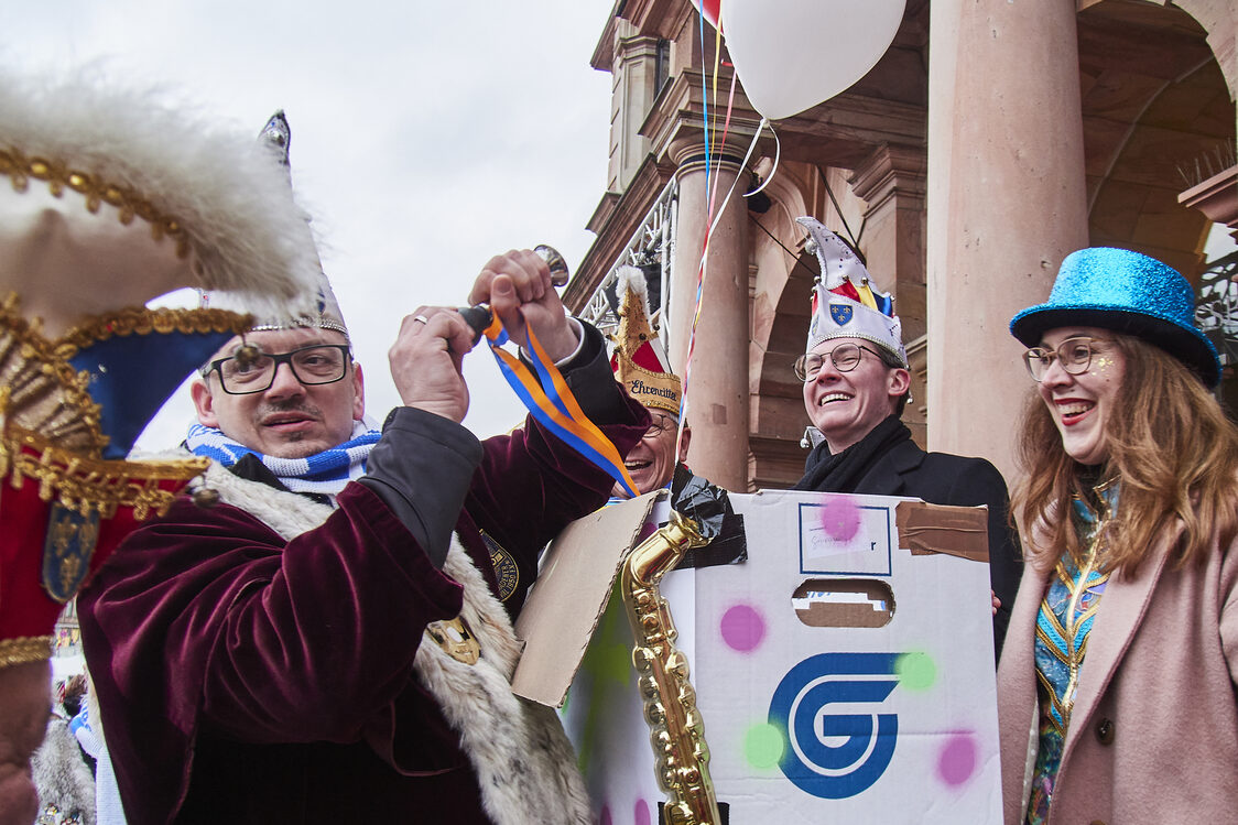 Kinderumzug und Sturm aufs Rathaus