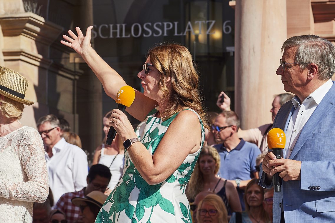 Eröffnung Wiesbadener Weinwoche 2026/mi.Wirtschaftsdezernentin Christiane Hinninger