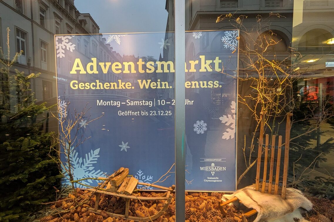 Adventsmarkt im ehemaligen SportScheck