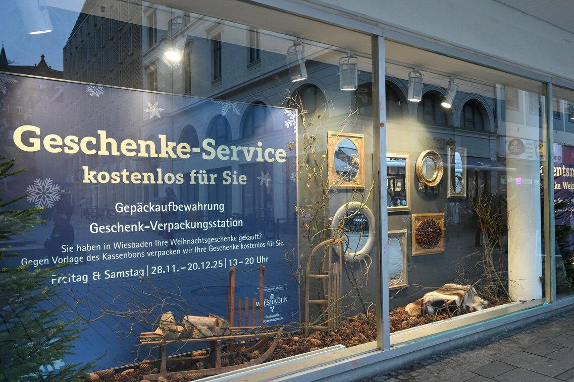 Adventsmarkt im ehemaligen SportScheck