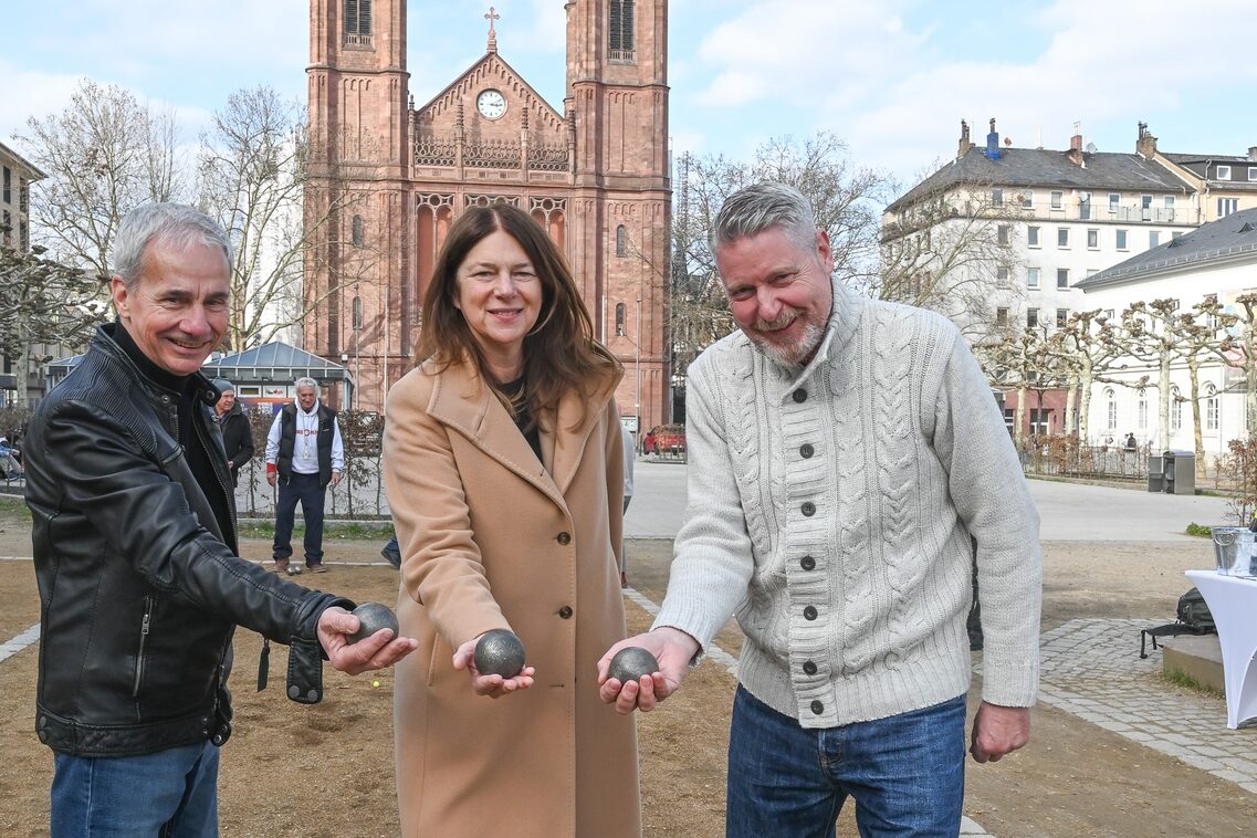 Saisoneröffnung Bouleplatz