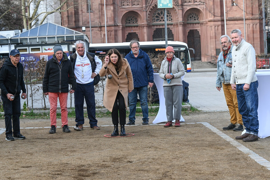 Saisoneröffnung Bouleplatz