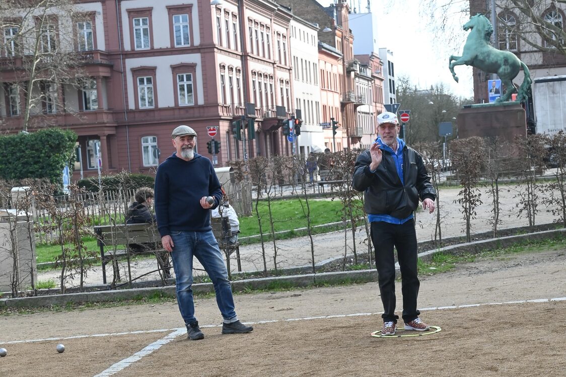 Otwarcie sezonu kortów do gry w bule