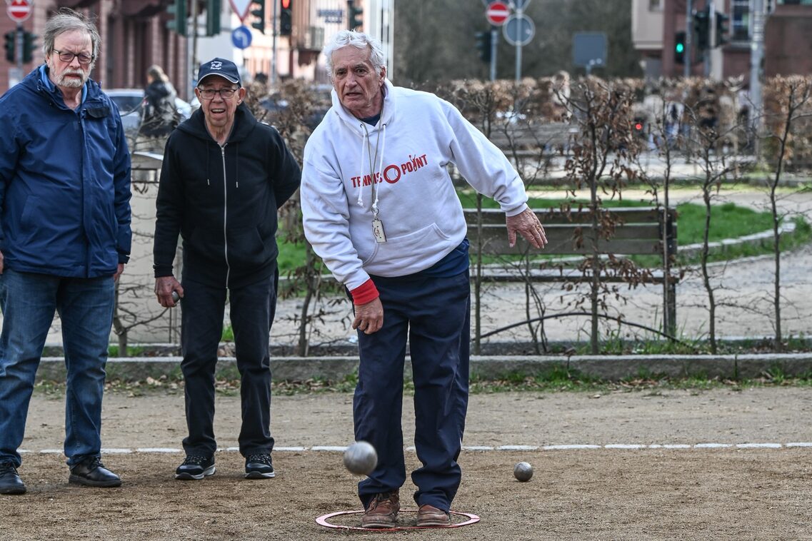Saisoneröffnung Bouleplatz