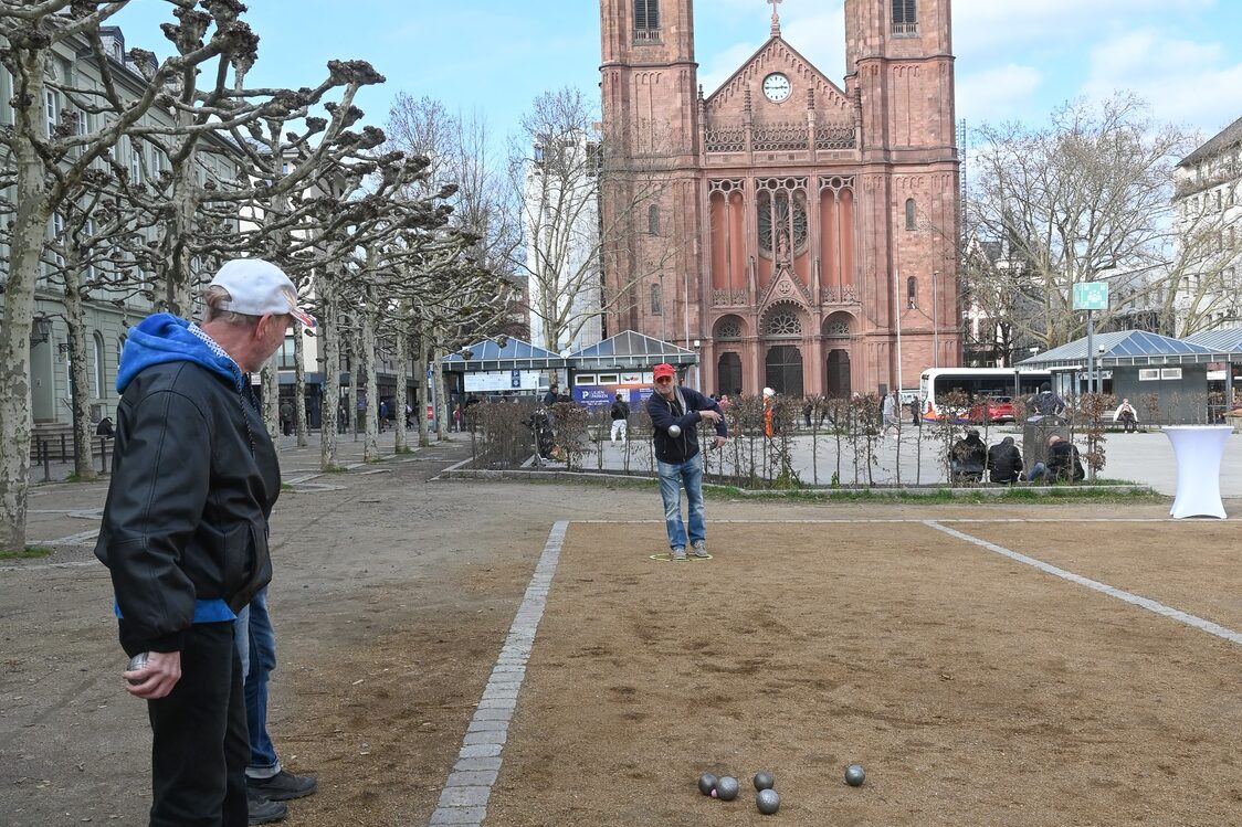 Otwarcie sezonu kortów do gry w bule