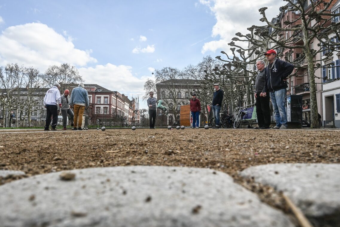 Saisoneröffnung Bouleplatz