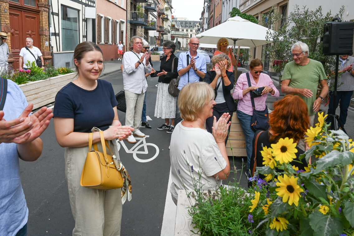 Eröffnung der neugestalteten Nerostraße