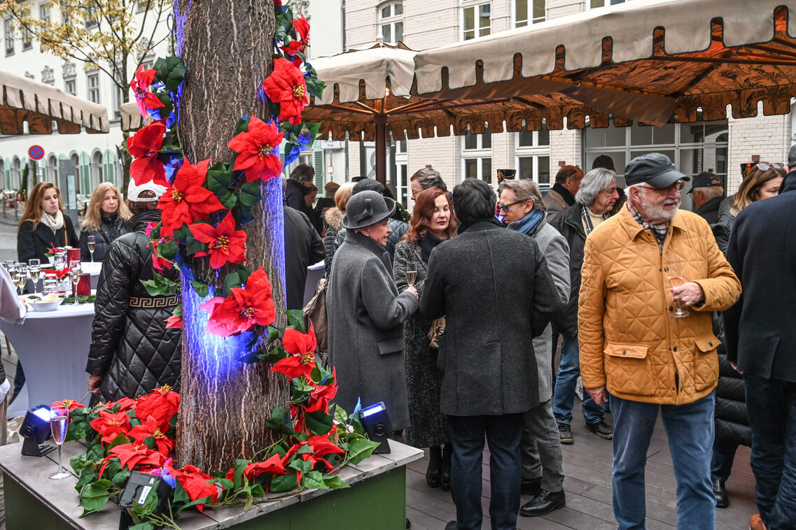 Eröffnung des umgestalteten Platzes in der Spiegelgasse