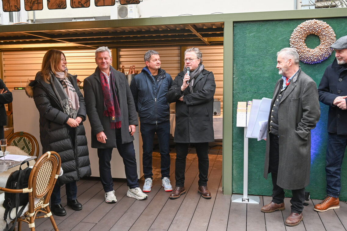 Eröffnung des umgestalteten Platzes in der Spiegelgasse