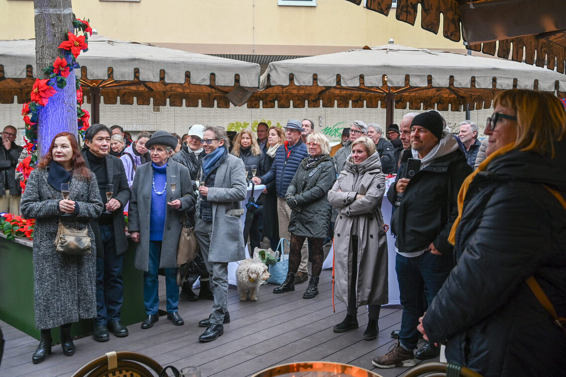 Eröffnung des umgestalteten Platzes in der Spiegelgasse
