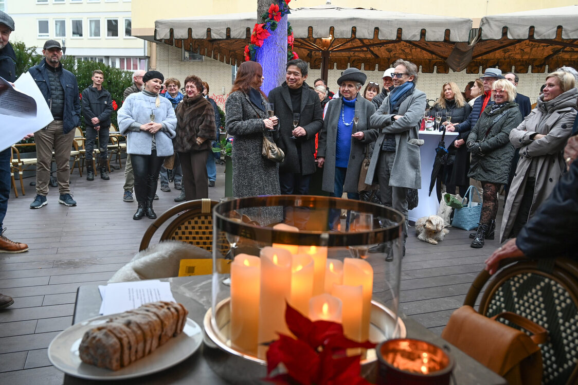 Eröffnung des umgestalteten Platzes in der Spiegelgasse