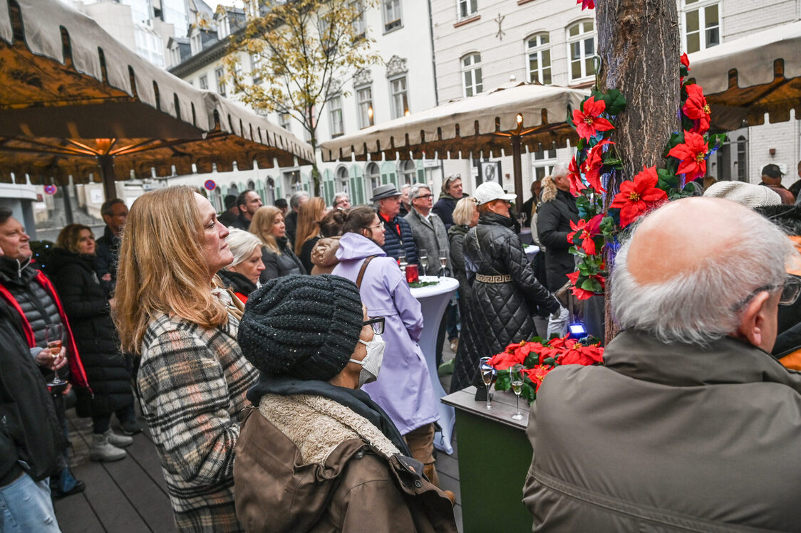 Eröffnung des umgestalteten Platzes in der Spiegelgasse