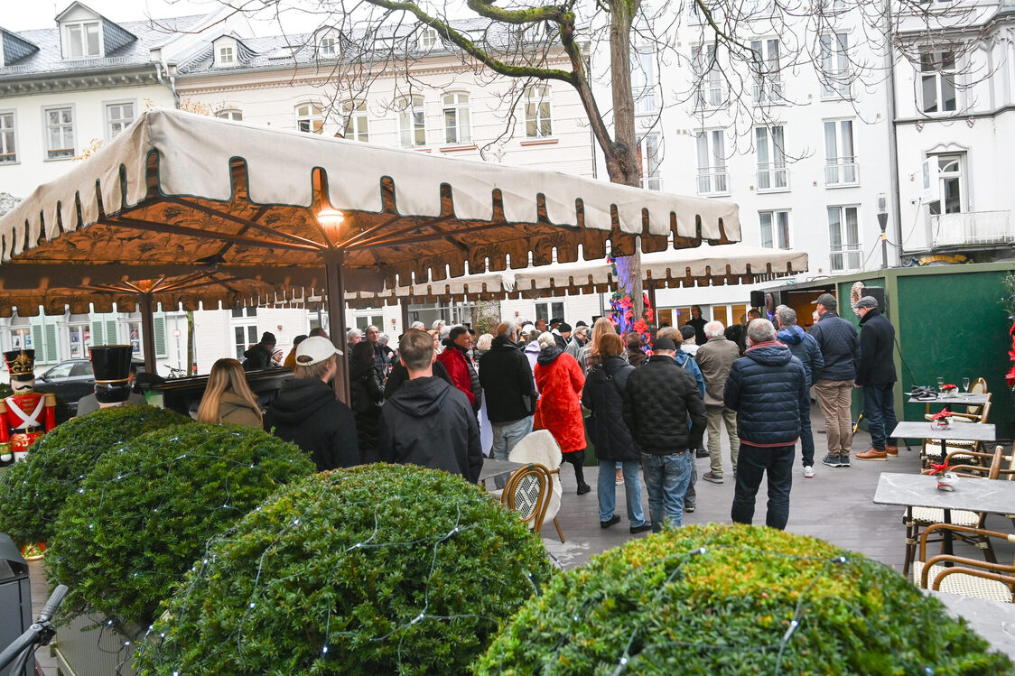 Eröffnung des umgestalteten Platzes in der Spiegelgasse